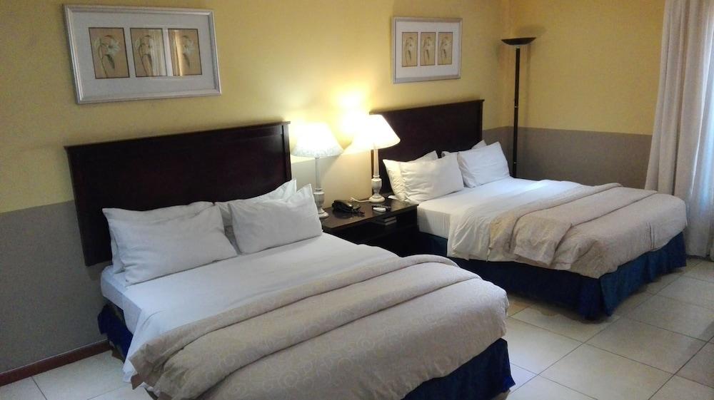 Villa Via Hotel Мидранд Экстерьер фото